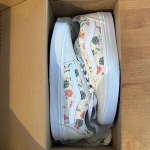 Vans Cream Floral Sneakers
